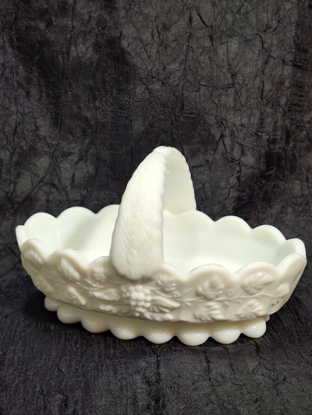 Vtg 1950s Westmoreland Milk Glass Leaf Grape Pattern Basket/Dish Cottagecore